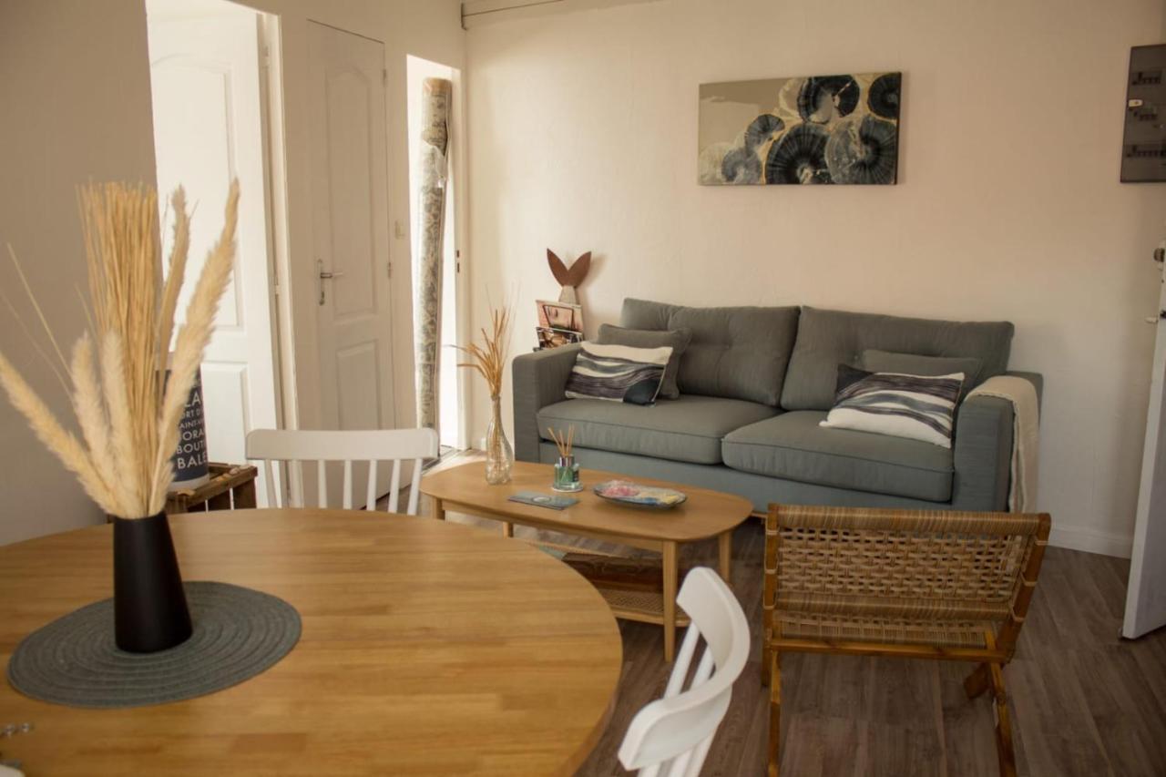 Les Baigneuses A Appartement *